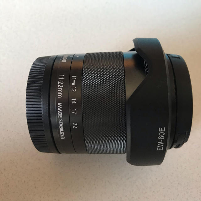 お買い得！】 Canon EF-M 11-22mm 11-22 IS EF-M IS STM f/4-5.6 新古品 Canon efm EOS  STM