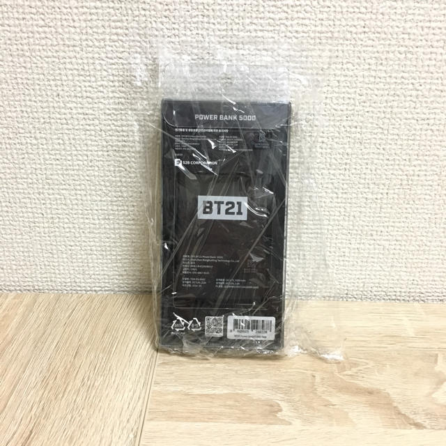 防弾少年団(BTS)(ボウダンショウネンダン)のBT21 モバイル バッテリー 公式 5000mAh - TATA 新品 スマホ/家電/カメラのスマートフォン/携帯電話(バッテリー/充電器)の商品写真