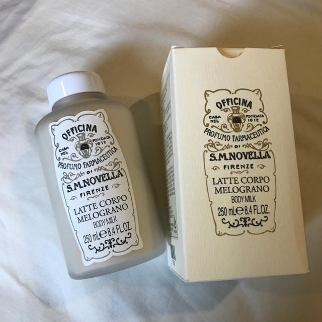 Santa Maria Novella(サンタマリアノヴェッラ)の📣2/14までの限定価格📣サンタ・マリア・ノヴェッラ／ボディミル ザクロ コスメ/美容のボディケア(ボディローション/ミルク)の商品写真