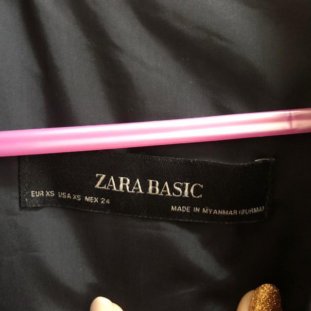 ZARA(ザラ)のザラ ウィンドブレーカー レディースのジャケット/アウター(ナイロンジャケット)の商品写真