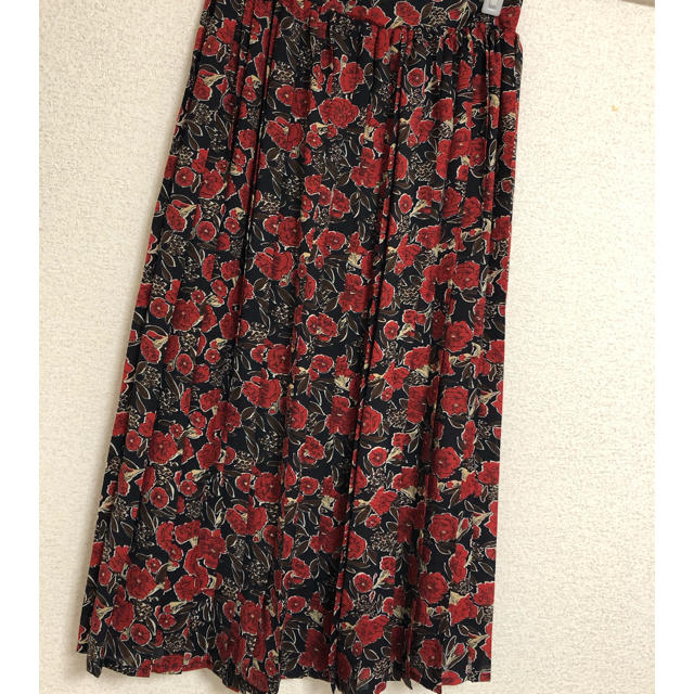 archives(アルシーヴ)のアルシーヴ♥︎花柄プリーツスカート レディースのスカート(ロングスカート)の商品写真