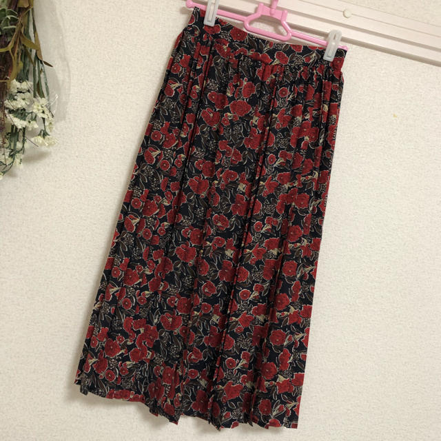 archives(アルシーヴ)のアルシーヴ♥︎花柄プリーツスカート レディースのスカート(ロングスカート)の商品写真
