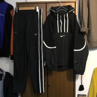 ナイキ(NIKE)の激安！NIKE アノラックセットアップ(ナイロンジャケット)