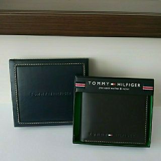 トミーヒルフィガー(TOMMY HILFIGER)の値下げ　新品未使用　TOMMY HILFLGERの2つ折財布(折り財布)