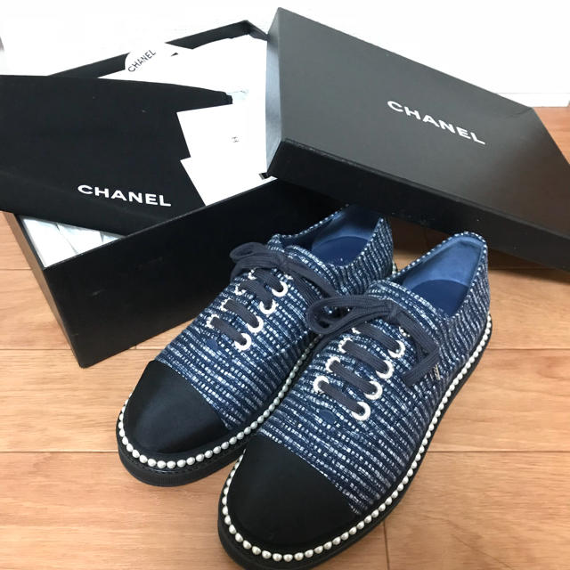 CHANEL - CHANEL シャネル パール レースアップシューズ スニーカー 新品