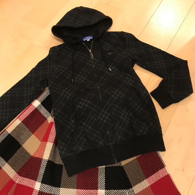 BURBERRY BLUE LABEL(バーバリーブルーレーベル)のBurberry♡チェックパーカー レディースのトップス(パーカー)の商品写真