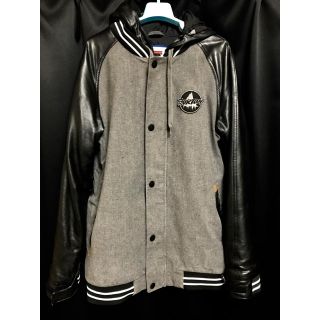 バートン(BURTON)のburton HAZE VARSITY JACKET Sサイズ DRYRYDE(ウエア/装備)