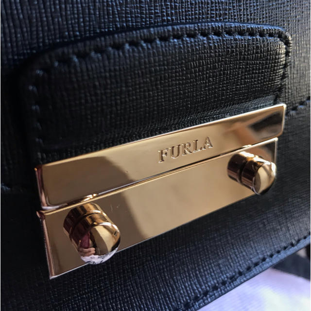 美品!フルラ メトロポリス ONYX FURLA