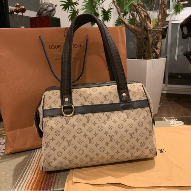 LOUIS VUITTON(ルイヴィトン)の★2／3(日)23時まで★ルイヴィトン ジョセフィーヌ ミニ カーキ レディースのバッグ(ボストンバッグ)の商品写真