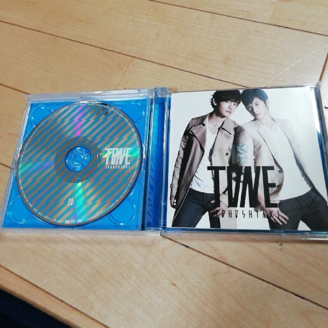 東方神起(トウホウシンキ)の美品！東方神起　TONE   CD ＋DVD  送料込み！ エンタメ/ホビーのCD(K-POP/アジア)の商品写真