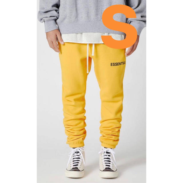 FEAR OF GOD(フィアオブゴッド)のFOG Essentials Sweat Pants サイズS yellow メンズのパンツ(その他)の商品写真