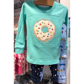 ベビーギャップ(babyGAP)の新品 babyGAP 女の子 ルームウェア 80cm  長袖　パジャマ(パジャマ)