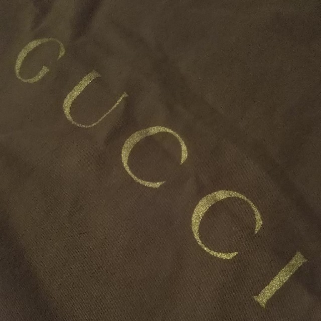 Gucci(グッチ)の未使用 保管品 GUCCIグッチ 大きめ巾着 ロゴあり キッズ/ベビー/マタニティのこども用バッグ(ランチボックス巾着)の商品写真