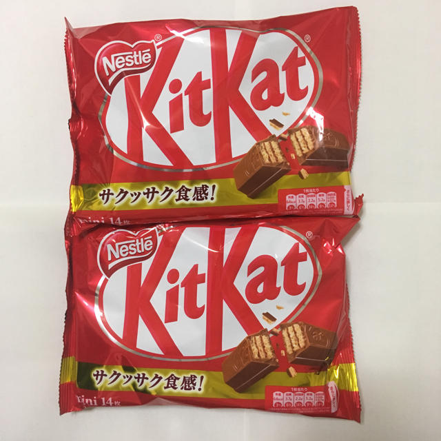 Nestle(ネスレ)のキットカット2袋 食品/飲料/酒の食品(菓子/デザート)の商品写真