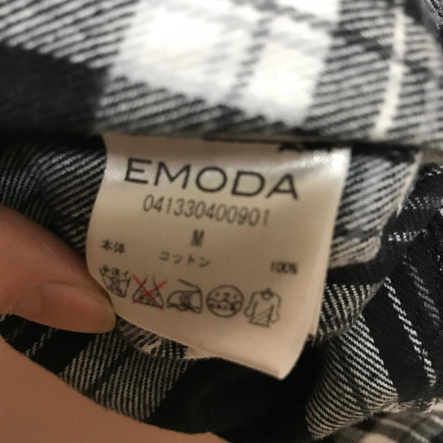 EMODA(エモダ)のりりさま レディースのトップス(シャツ/ブラウス(長袖/七分))の商品写真