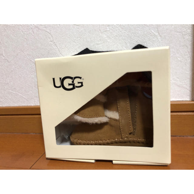 UGG(アグ)のアグベビー ブーツ 新品 キッズ/ベビー/マタニティのベビー靴/シューズ(~14cm)(ブーツ)の商品写真