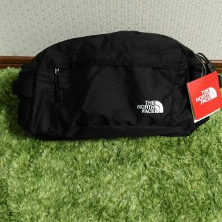 ザノースフェイス(THE NORTH FACE)の新品未使用　ノースフェイス クラシックカンガ　ブラック 申請無し 早い者勝ち！(ボディバッグ/ウエストポーチ)