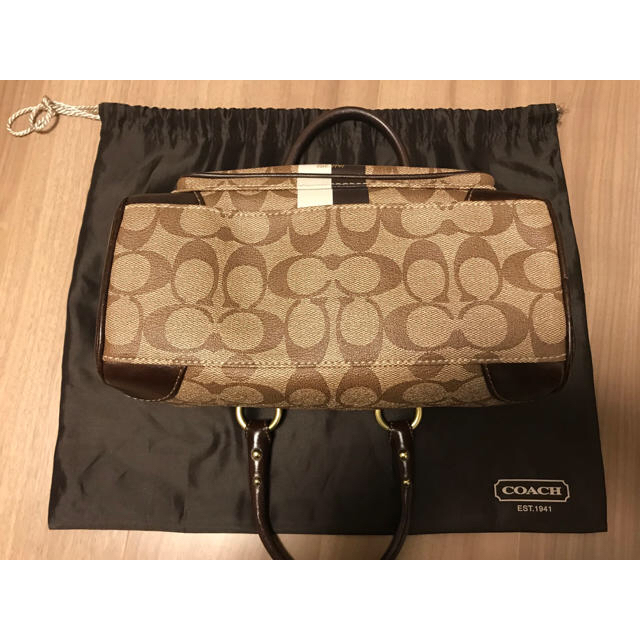 COACH(コーチ)のCOACH コーチ ヘリテージ ハンドバッグ (正規品) レディースのバッグ(ハンドバッグ)の商品写真