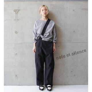 ノートエシロンス(note et silence)のノートエシロンス 斜め吊りパンツ✳︎完売品✳︎ 美品(カジュアルパンツ)