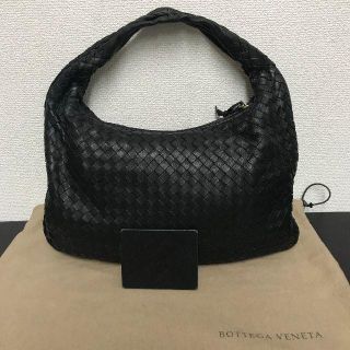 ボッテガヴェネタ(Bottega Veneta)のボッテガヴェネタ　ショルダーバッグ　黒　イントレチャート　レザー(ショルダーバッグ)