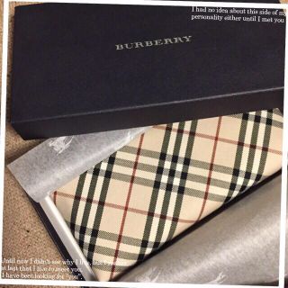 バーバリー(BURBERRY)のニューチェック ペンポーチ(M)/茶(ポーチ)