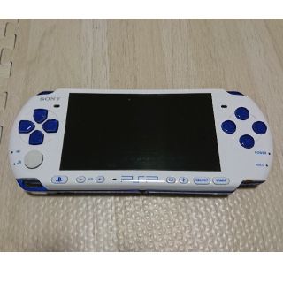 プレイステーションポータブル(PlayStation Portable)のPSP 3000 ブルー×ホワイト(携帯用ゲーム機本体)