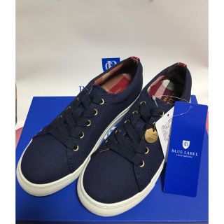 バーバリーブルーレーベル(BURBERRY BLUE LABEL)の新品 BLUELABEL CRESTBRIDGE キャンパススニーカー 23.0(スニーカー)