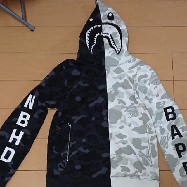 A BATHING APE(アベイシングエイプ)のBAPE NBHD CAMO SHARK エイプ APE ネイバーフッド メンズのトップス(パーカー)の商品写真