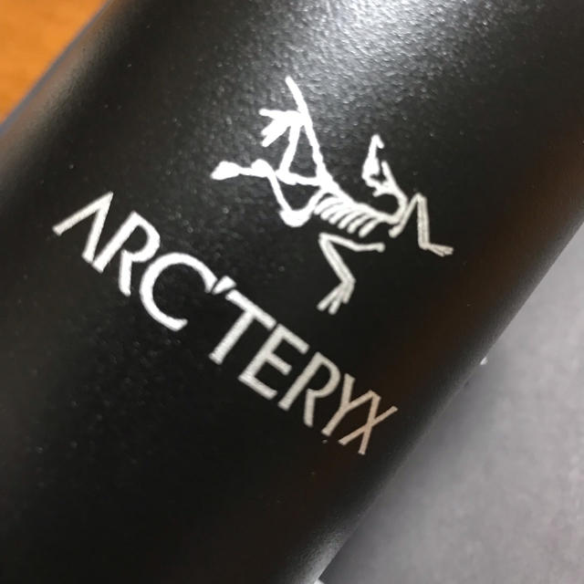 ARC'TERYX(アークテリクス)の新品未使用 直営店限定 アークテリクス&MiiR ステンレスボトル スポーツ/アウトドアのアウトドア(食器)の商品写真