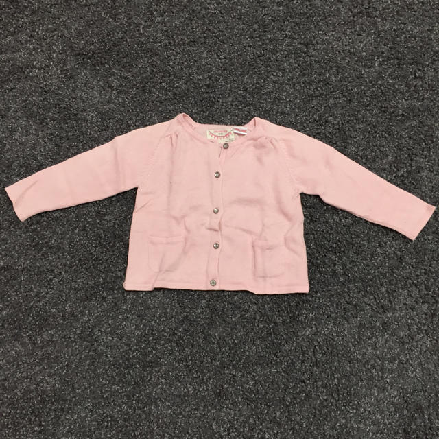 ZARA KIDS(ザラキッズ)のハナハナさんZARA専用女の子カーディガン 80㎝ キッズ/ベビー/マタニティのベビー服(~85cm)(カーディガン/ボレロ)の商品写真