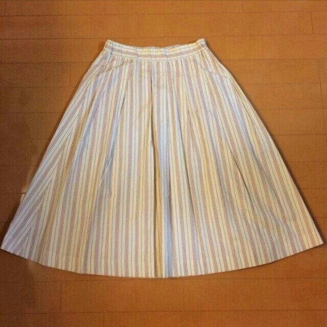 TOMORROWLAND(トゥモローランド)のMACPHEE♡美品スカート レディースのスカート(ひざ丈スカート)の商品写真