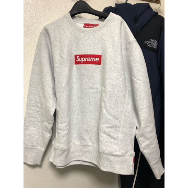 い出のひと時に、とびきりのおしゃれを！ Supreme - supreme box logo