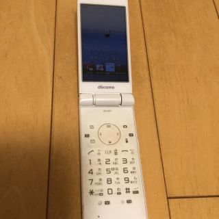 シャープ(SHARP)のdocomo ガラケー SH-07F ホワイト(携帯電話本体)