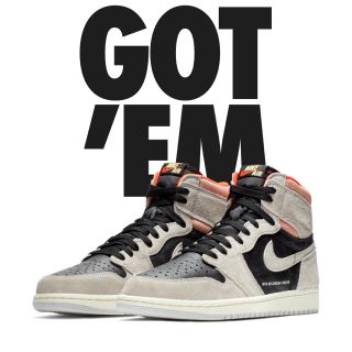 ナイキ(NIKE)のJordan1 Retro High Neutral Hyper Crimson(スニーカー)