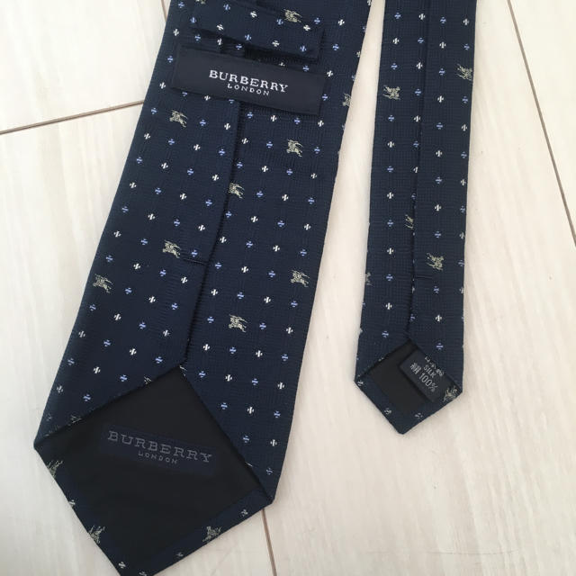 BURBERRY(バーバリー)のバーバリー ネクタイ 紺ドット メンズのファッション小物(ネクタイ)の商品写真