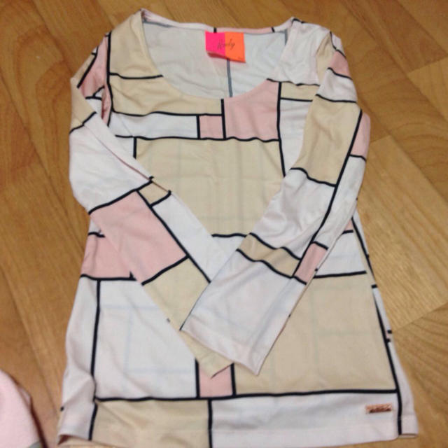Rady(レディー)のトップス レディースのトップス(Tシャツ(長袖/七分))の商品写真