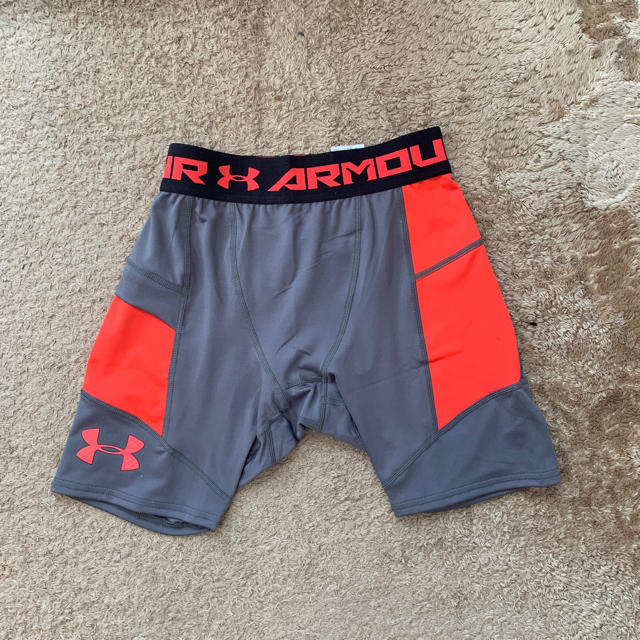 UNDER ARMOUR(アンダーアーマー)のコンプレッション スポーツ/アウトドアのトレーニング/エクササイズ(トレーニング用品)の商品写真