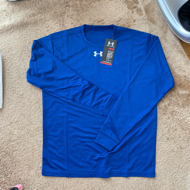 UNDER ARMOUR(アンダーアーマー)の長袖メンズTシャツ メンズのトップス(Tシャツ/カットソー(七分/長袖))の商品写真