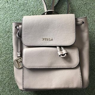 FURLA(ベージュ系)のフリマアイテム一覧 FURLA(ベージュ系)のフリマアイテム一覧