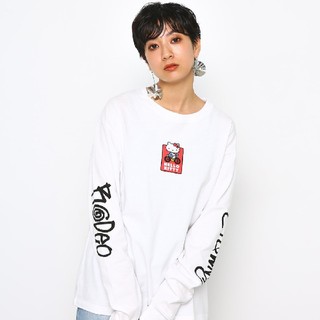 ロデオクラウンズ(RODEO CROWNS)の新品ホワイト HELLO KITTYストリートロングTシャツ お急ぎください！(Tシャツ(長袖/七分))