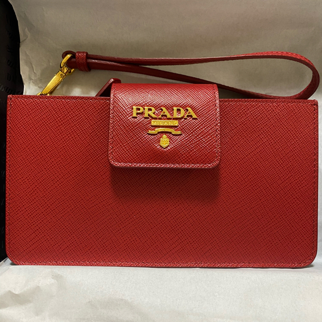 PRADA(プラダ)の最終値下げ！PRADA モバイルケース スマホ/家電/カメラのスマホアクセサリー(モバイルケース/カバー)の商品写真