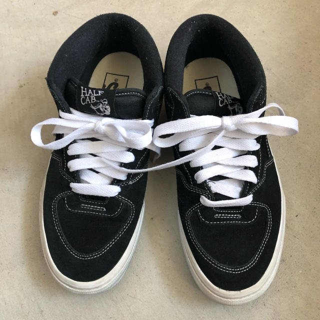 VANS(ヴァンズ)の24.0㎝＊vans スニーカー ＊ハーフキャブ レディースの靴/シューズ(スニーカー)の商品写真