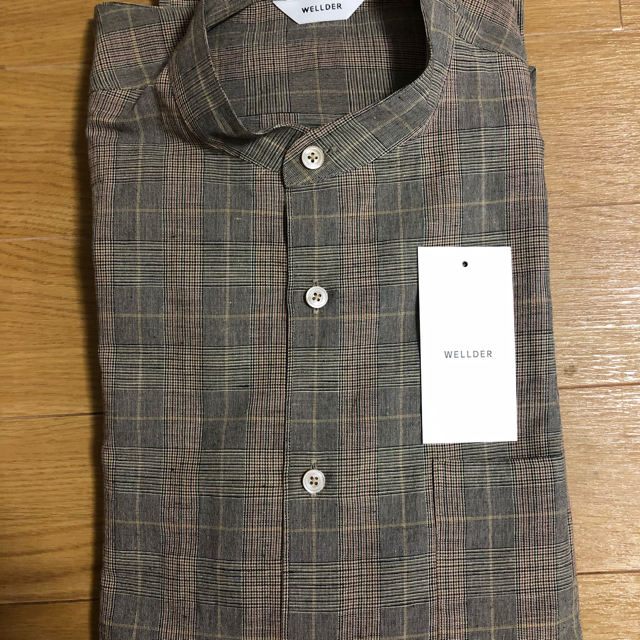 COMOLI(コモリ)のwellder バンドカラーシャツ グレンチェックベージュ サイズ3 メンズのトップス(シャツ)の商品写真