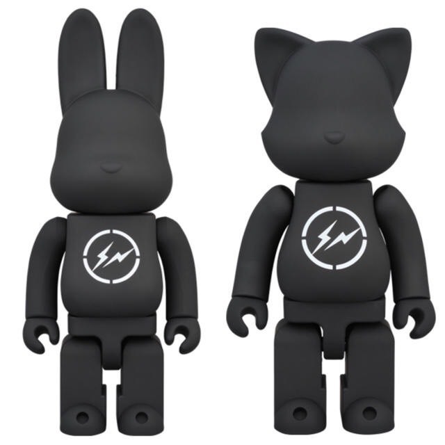 FRAGMENT(フラグメント)のbe@rbrick ベアブリック2個セット THE CONVENI 400% エンタメ/ホビーのフィギュア(その他)の商品写真