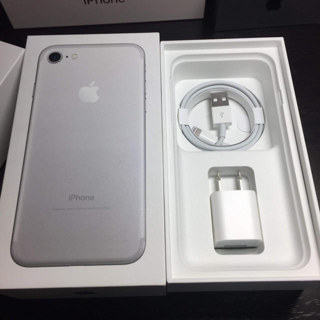 Apple - 純正 iPhone7充電器 ケーブル 付属品の通販 by ゆきな's shop｜アップルならラクマ
