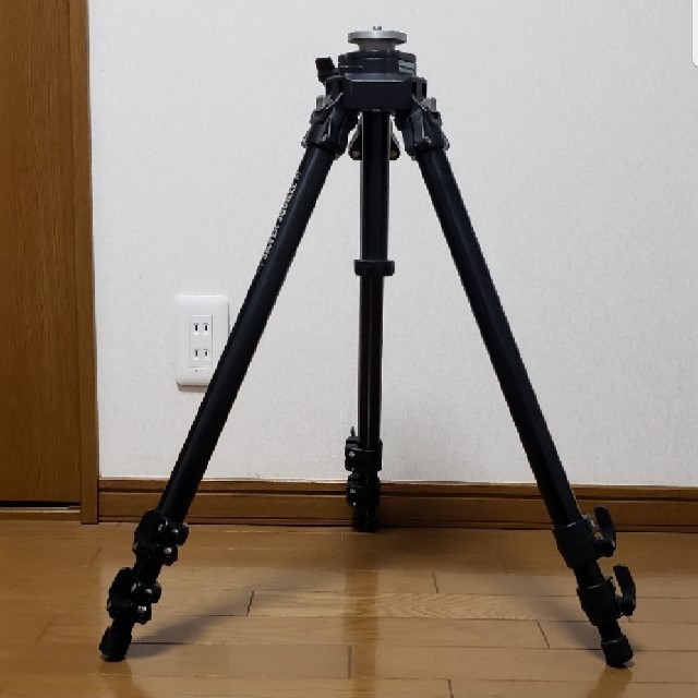 Manfrotto - マンフロット 055 三脚の通販 by ｜マンフロットならラクマ