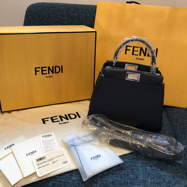 FENDI セレリアミニピーカブー