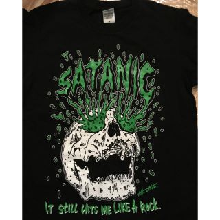 SATANIC CARNIVAL モンスターエナジー Tシャツ(Tシャツ/カットソー(半袖/袖なし))