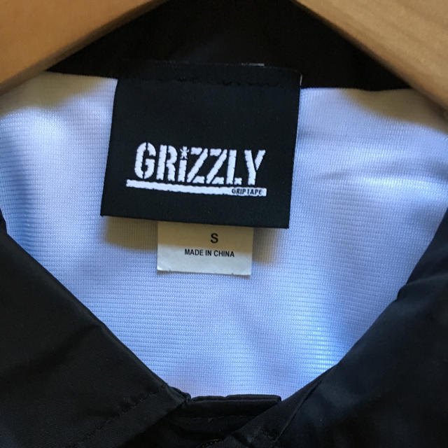 GRIZZLY コーチジャケット メンズのジャケット/アウター(ナイロンジャケット)の商品写真