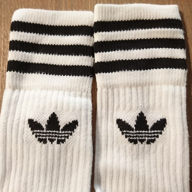 adidas(アディダス)のアディダス  ラインソックス レディースのレッグウェア(ソックス)の商品写真